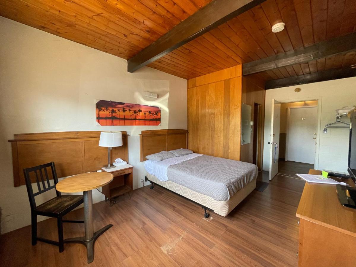 Rosthern Hotel 外观 照片